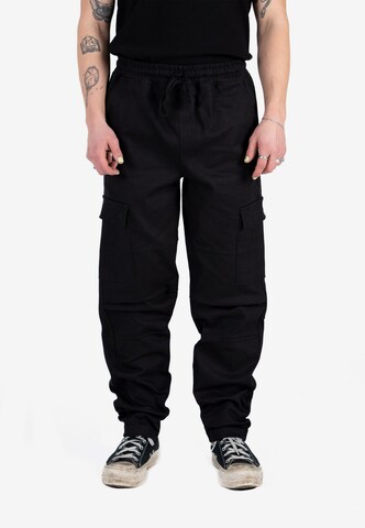 Prohibited Loose fit Cargo Pants in Black: front