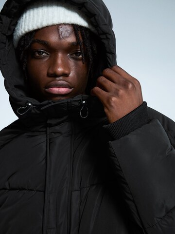 Bershka Vinterjacka i svart