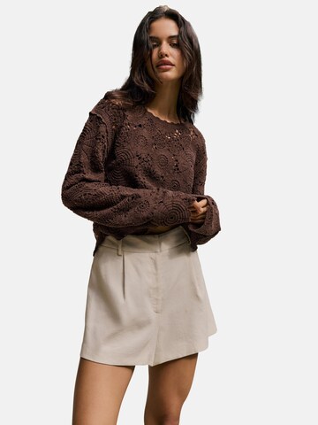 Friends Like These Sveter - Hnedá: predná strana