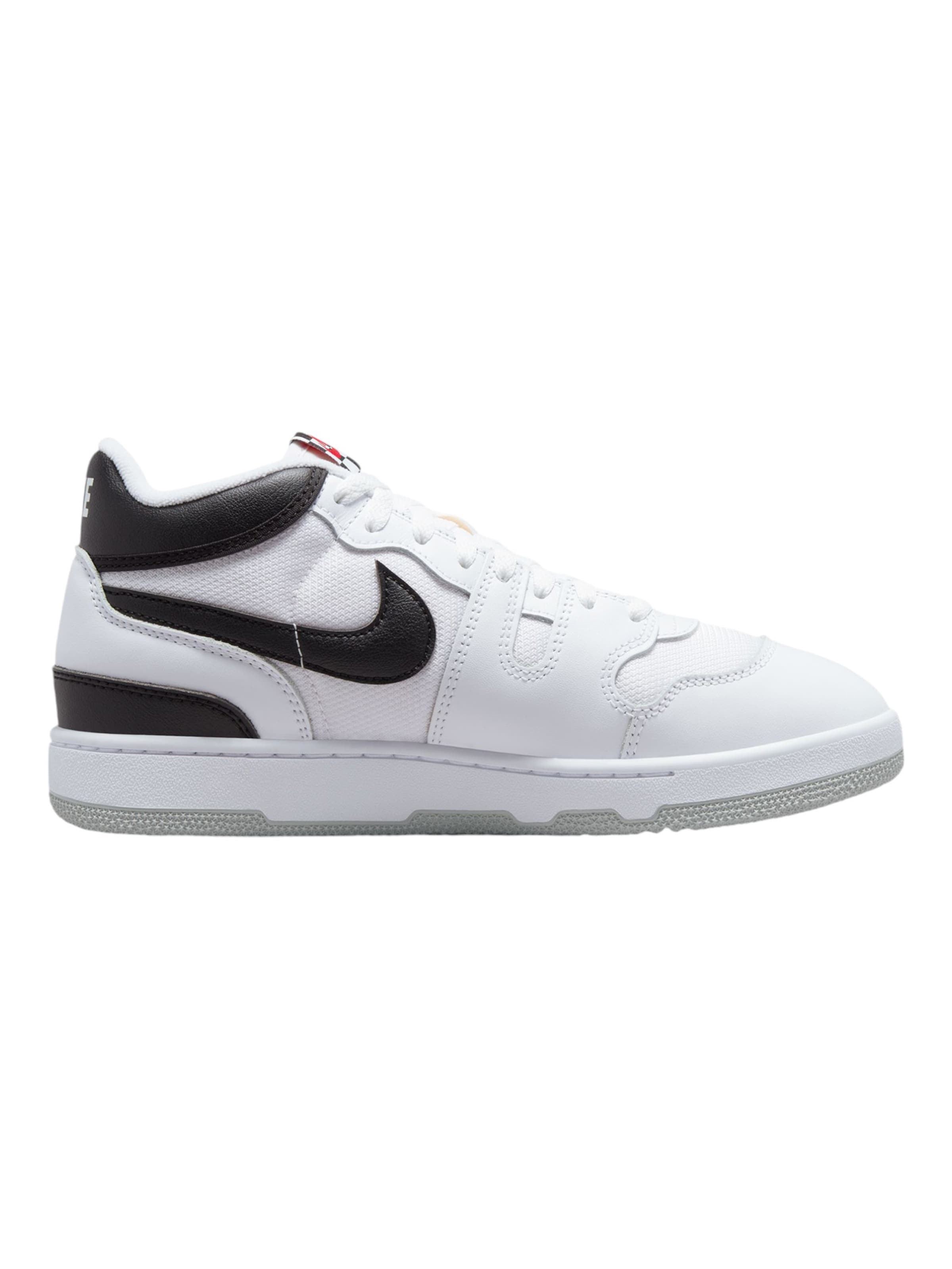 Baskets basses Nike Sportswear en blanc