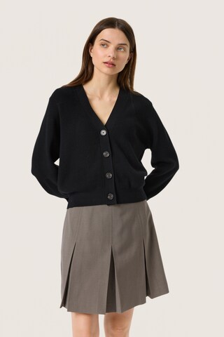 Cardigan 'Sina' SOAKED IN LUXURY en noir : devant