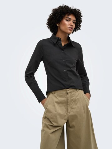 ONLY - Blusa 'ONLEbie' en negro: frente