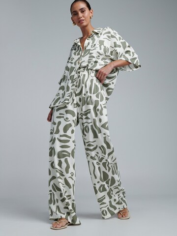 Wide leg Pantaloni 'KADY' di St MRLO in beige