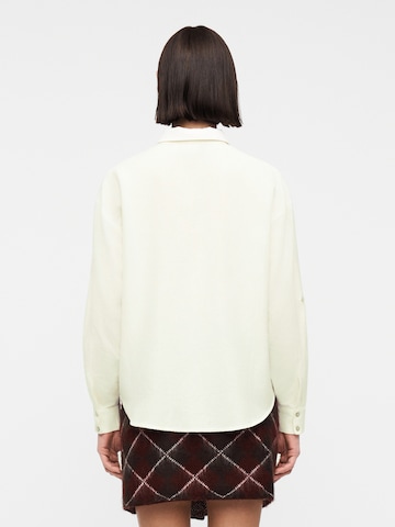 VILA - Blusa en blanco