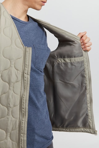 11 Project Bodywarmer in Groen