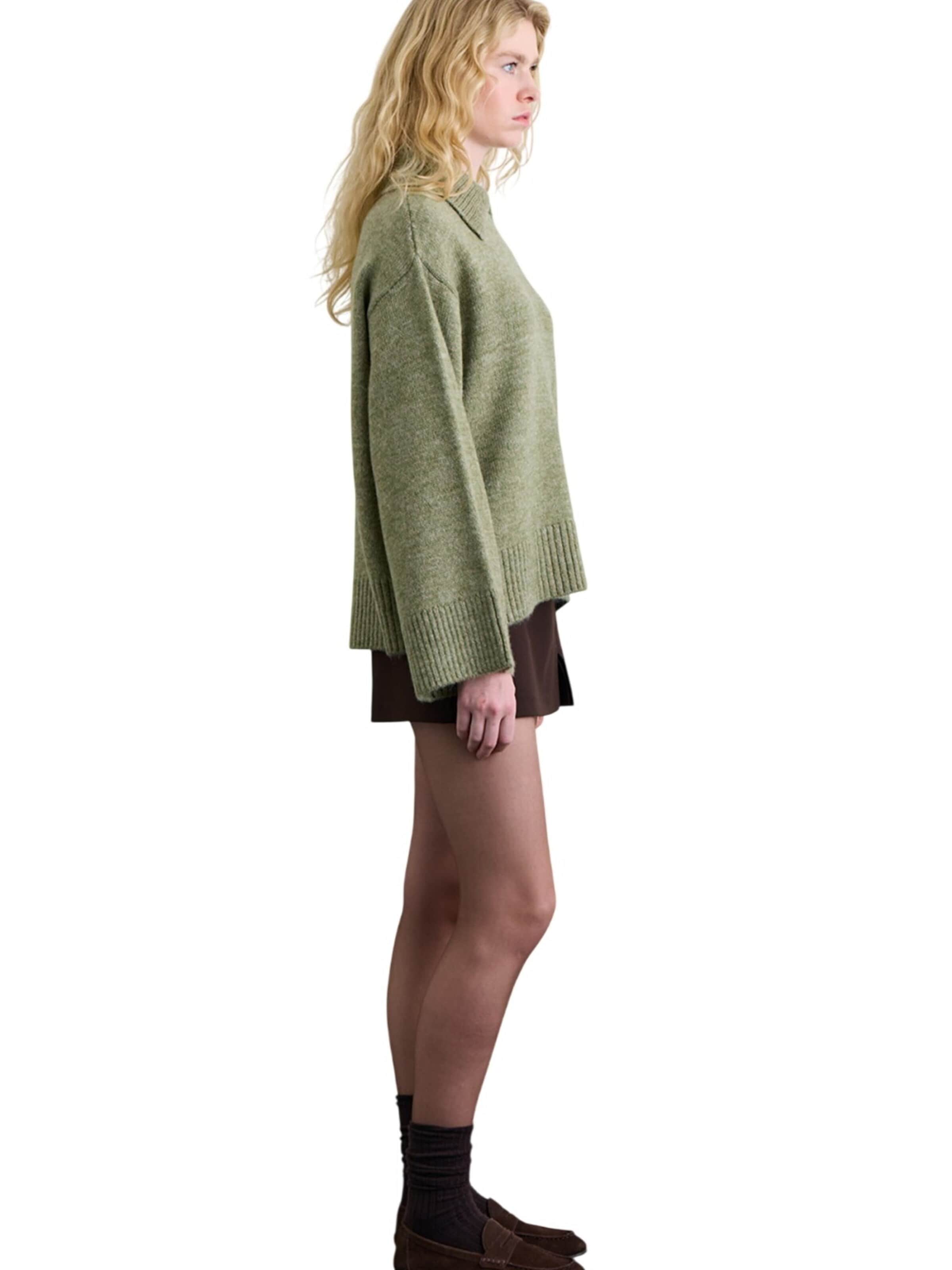 MANUKA Sweater in Green
