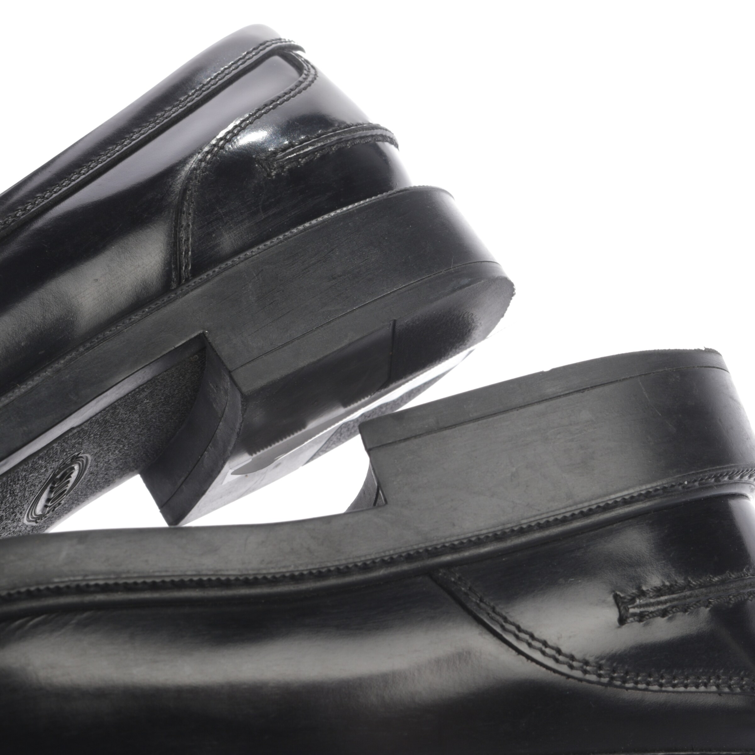 Tod's Flats & Loafers in 39,5 in Black
