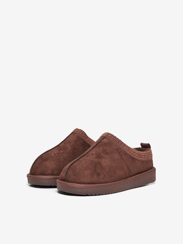ONLY - Zapatillas de casa 'ONLSTELLA' en marrón