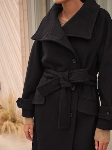 Next Płaszcz zimowy w kolorze czarny