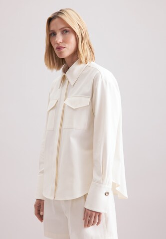 Chemisier 'Schwarze Rose' SEIDENSTICKER en blanc