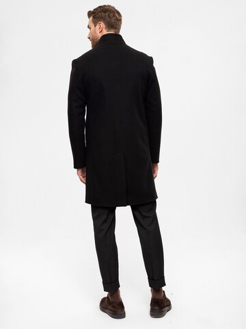 Antioch Between-seasons coat in Black