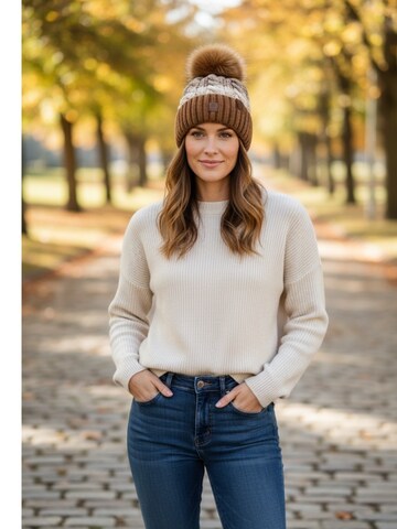 Kumixi Beanie 'Bommelmütze' in Brown