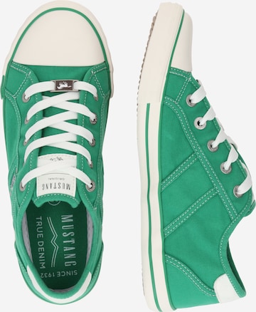 Sneaker low de la MUSTANG pe verde