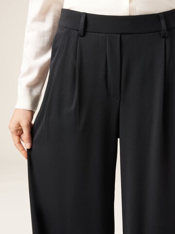 CALZEDONIA Wide Leg Hose 'Comfy Flex' in Schwarz