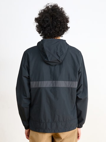COLUMBIA Φθινοπωρινό και ανοιξιάτικο μπουφάν 'Spire Valley' σε μαύρο