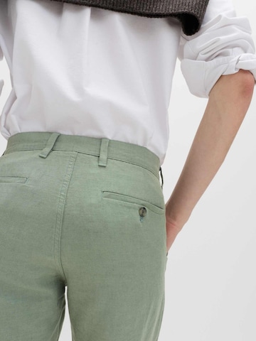 Regular Pantalon Marks & Spencer en vert