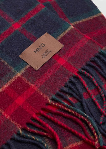 MANGO Scarf 'SAUCHIE' in Red: front