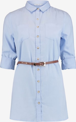 Hailys Blouse in Blue: front