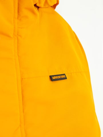 Cool Club Between-Season Jacket in Yellow
