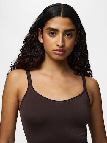 Maillot de corps PIECES en marron