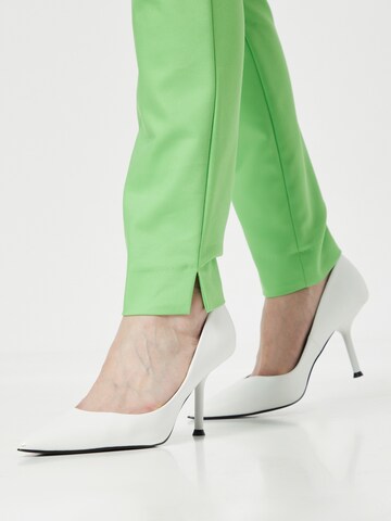 MOS MOSH Slim fit Pleat-Front Pants in Green