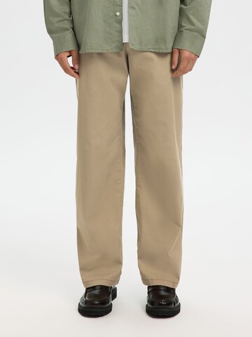 SELECTED - Slimfit Pantalón chino '220' en marrón: frente