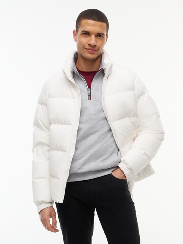 TOMMY HILFIGER Winterjas in Beige: voorkant
