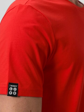 Tommy Life T-Shirts in Rot