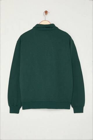 Trendyol Sweatshirt i grön