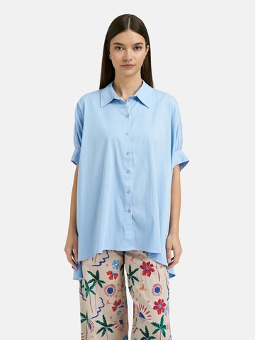 Smith&Soul Blouse in Blue: front
