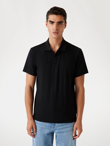 GUESS Sweater in Black: front