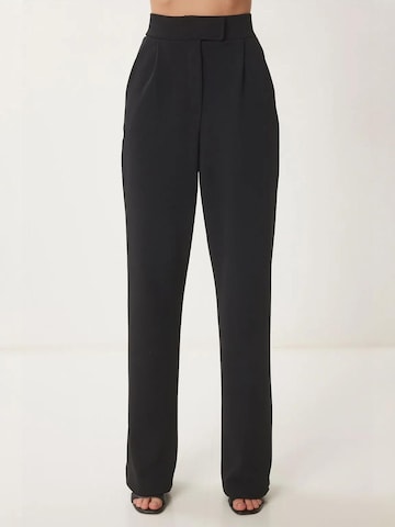 Happiness İstanbul Loose fit Pleat-front trousers in Black: front