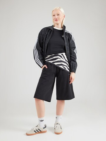 ADIDAS ORIGINALS Широка кройка Панталон 'ESS' в черно