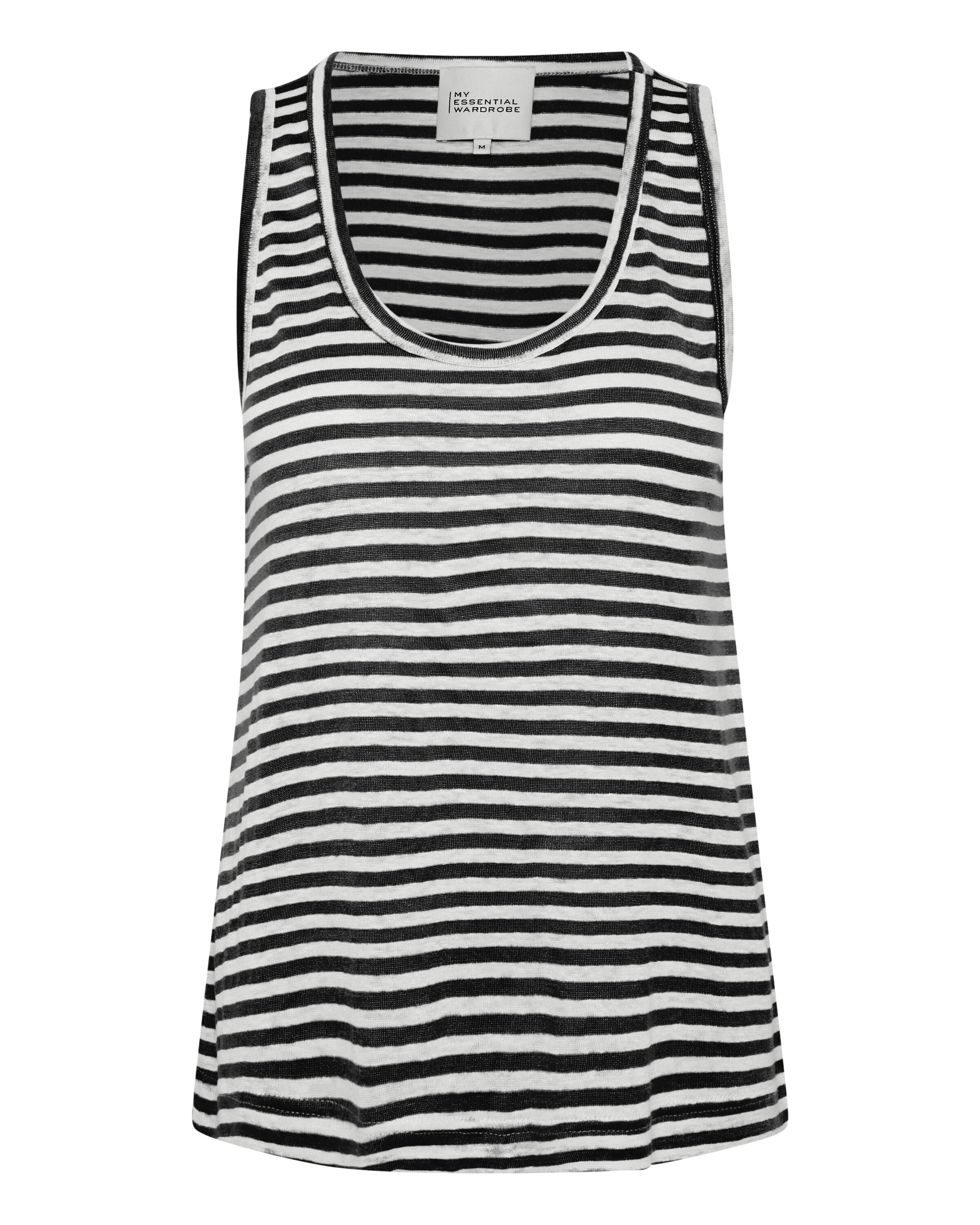 My Essential Wardrobe Top 'Lisa' in Black: front