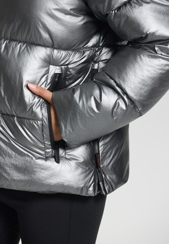 LUHTA Übergangsjacke in Grau