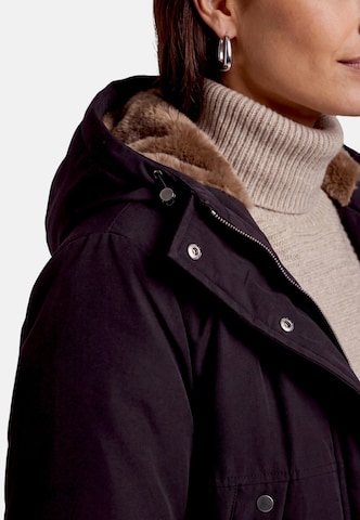 Cappotto invernale di zero in nero