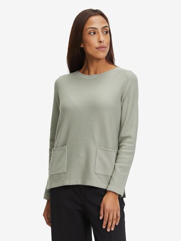 Betty Barclay Sweater in Green: front