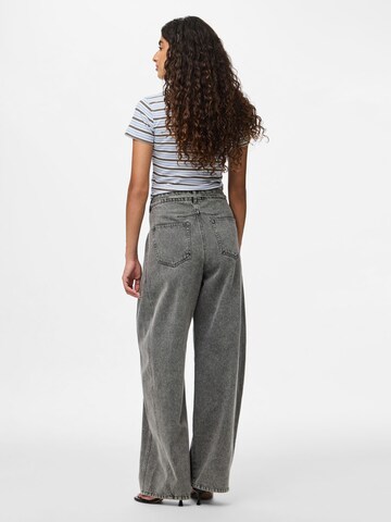 PIECES Baggy Jeans i grå