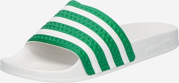 ADIDAS ORIGINALS - Zapatos abiertos 'ADILETTE' en verde: frente