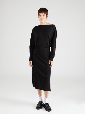 Robe Sisley en noir : devant