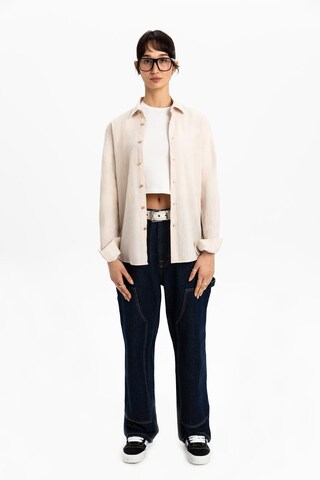 UNIQVIBE Blouse in Beige