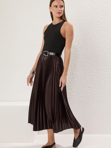 brūns Trendyol Svārki: no priekšpuses