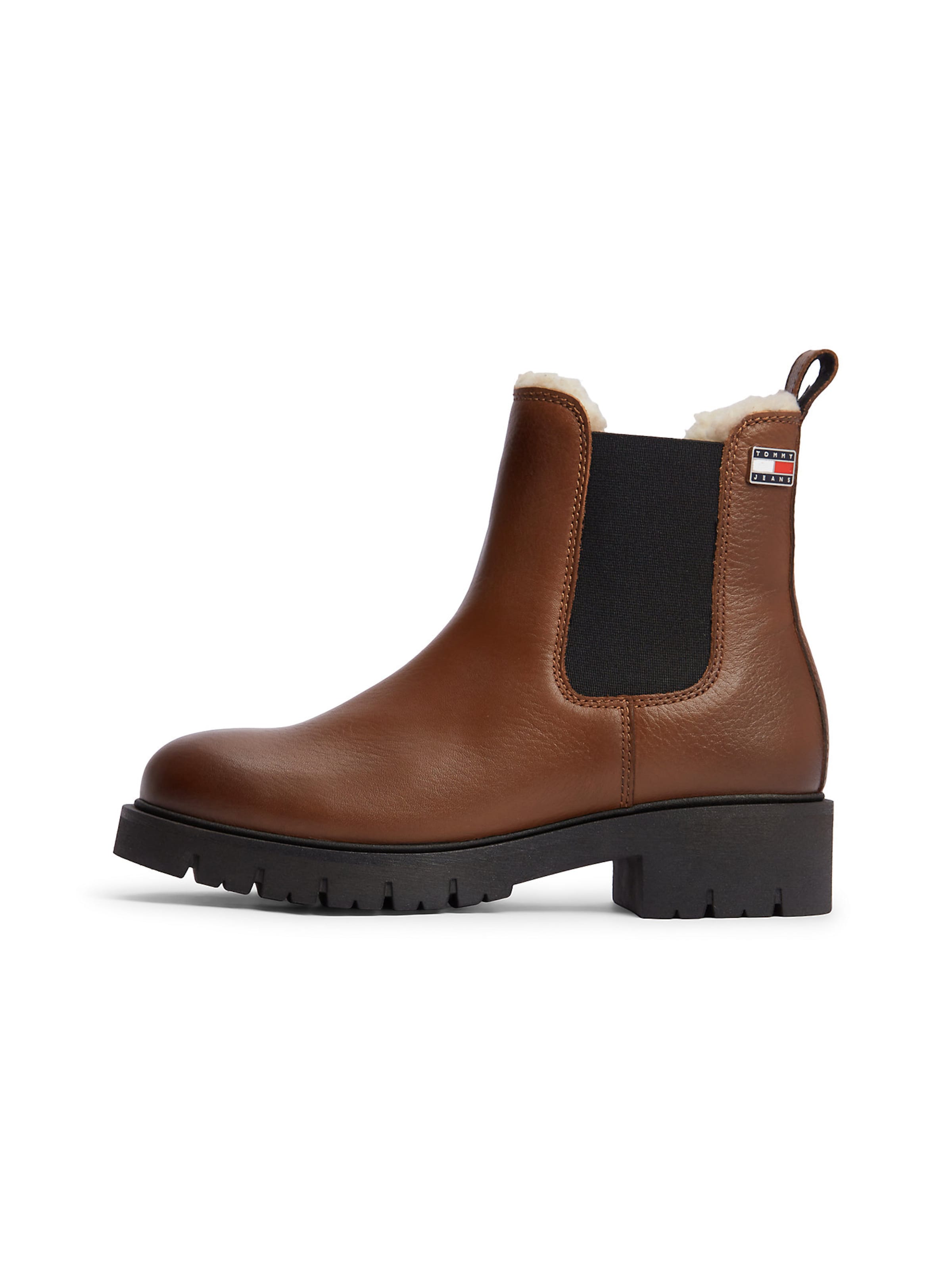 Tommy Jeans Chelsea boots in Brown: front