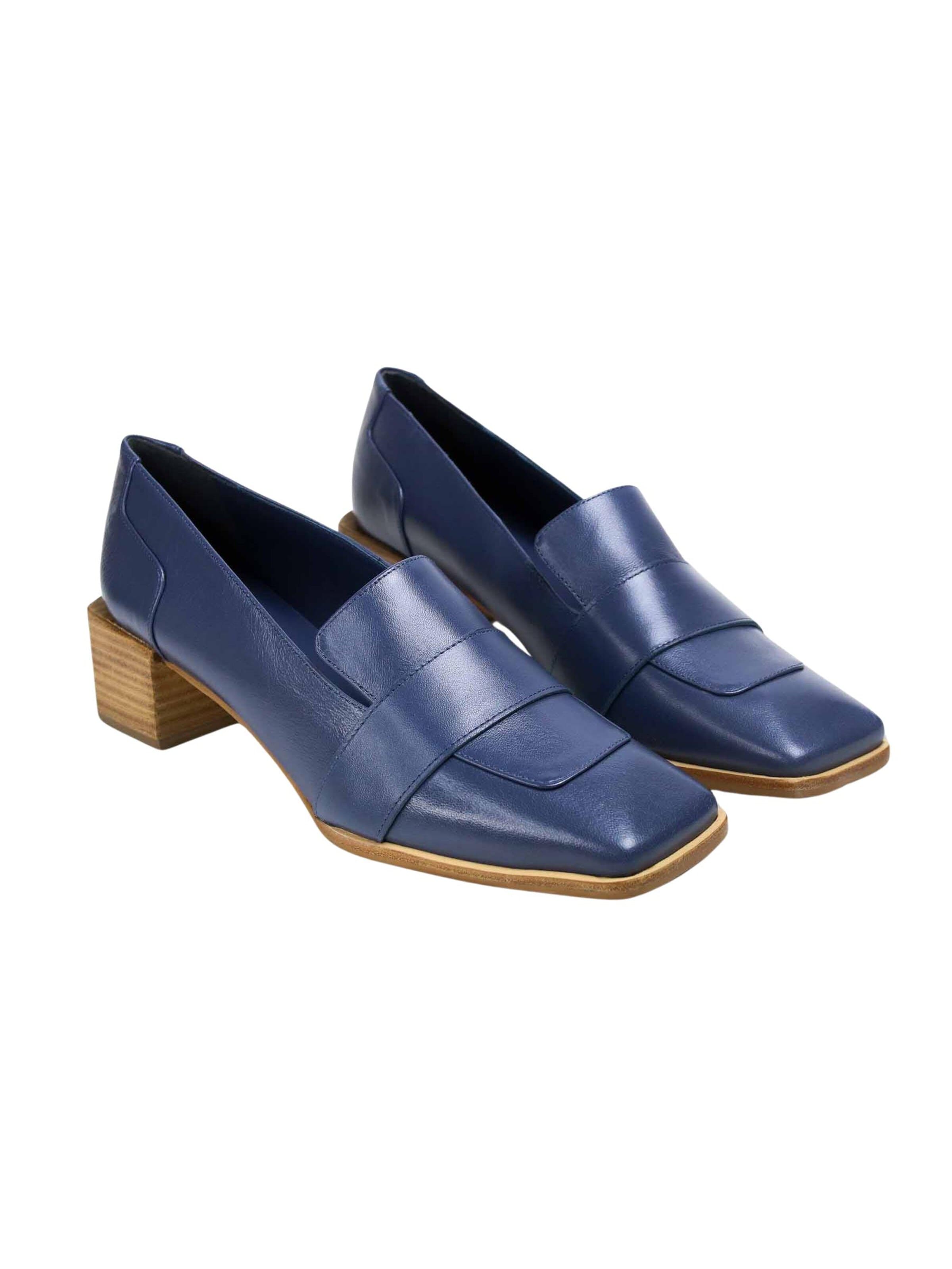 Décolleté 'Louro Damen Loafer Leder Blau Blockabsatz 4 cm' di Mangara Atelier in blu