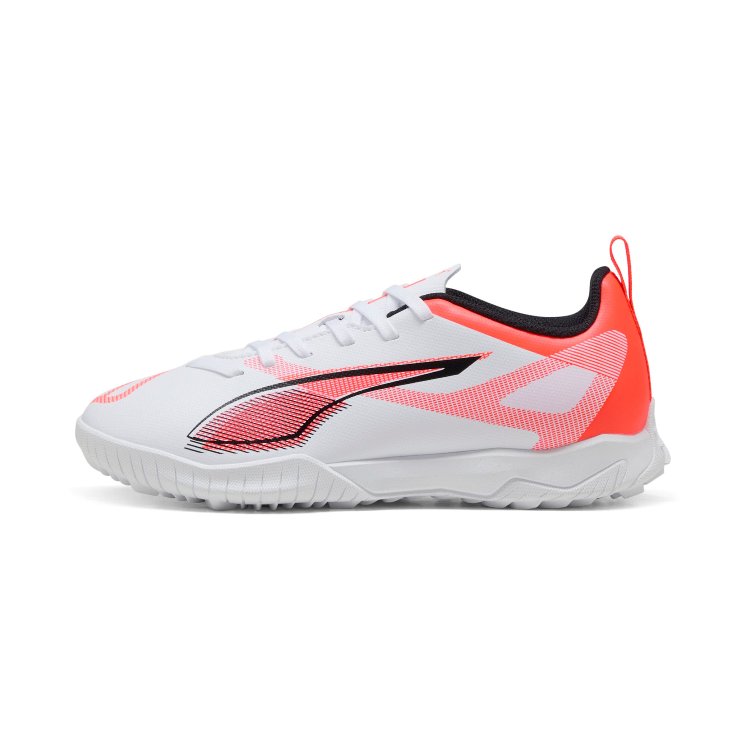 PUMA Athletic Shoes in White: front