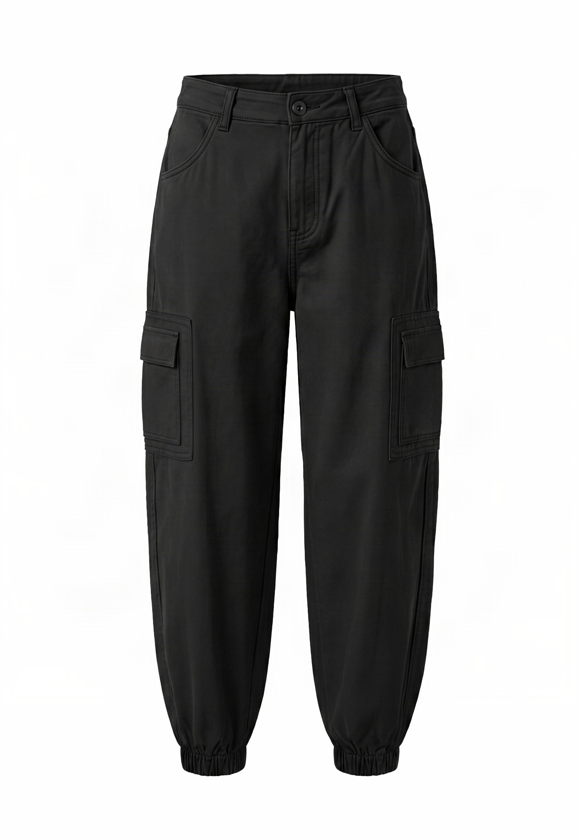 Urban Classics Cargo trousers in Black: front