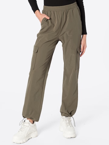 SISTERS POINT Loose fit Cargo Pants 'VUJA' in Green: front