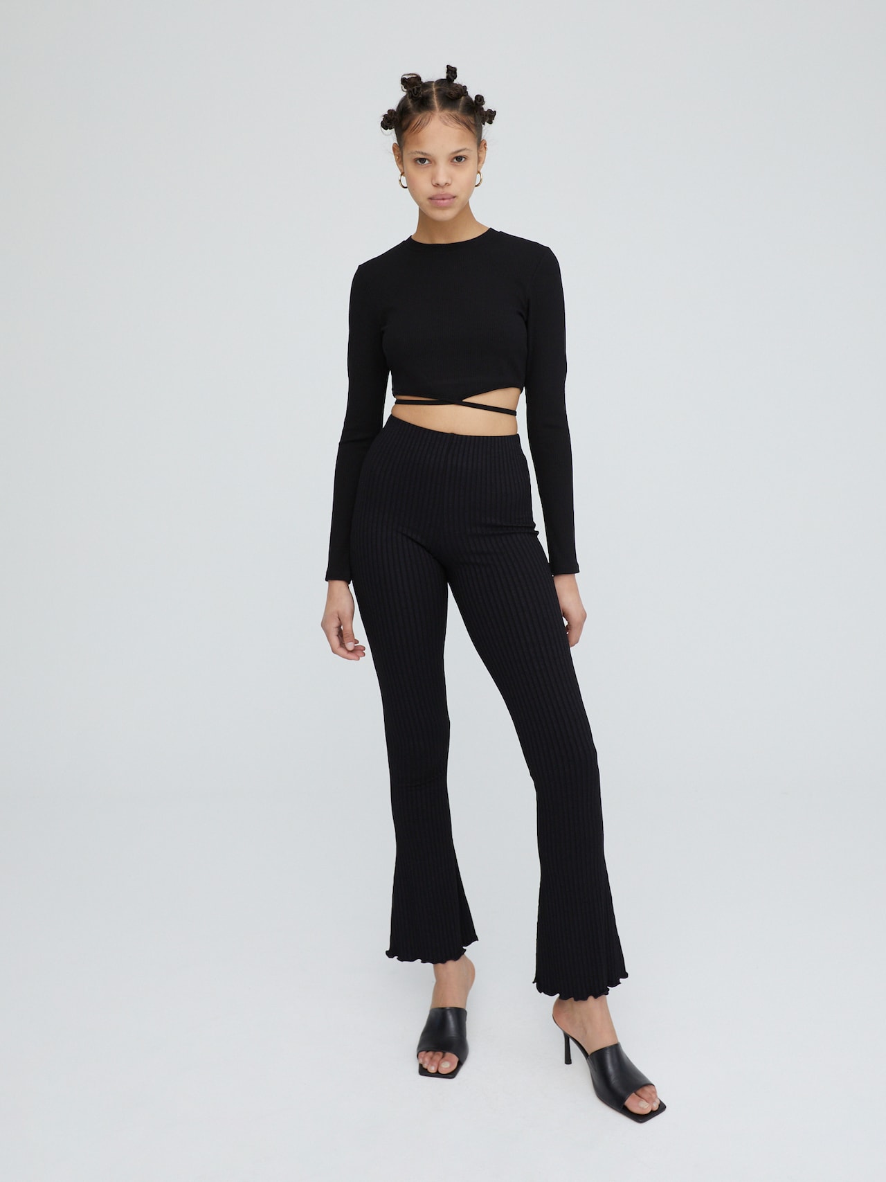 EDITED Camiseta 'Dori' negro