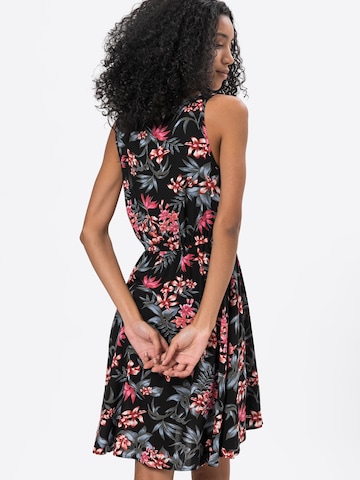 Robe d’été 'SARA' ONLY en noir