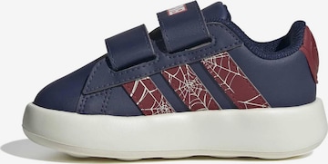 Sneaker 'Adidas x Marvel Spider-Man Grand Court' di ADIDAS SPORTSWEAR in blu: frontale